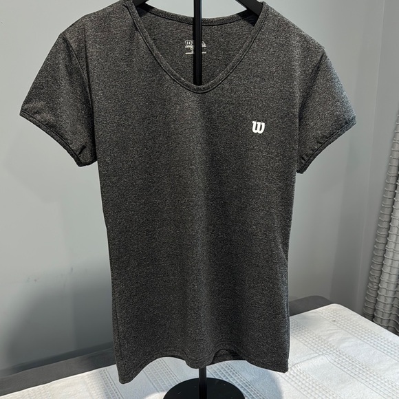 Wilson Gray Fitted Short Sleeve Tee - Picture 1 of 5
